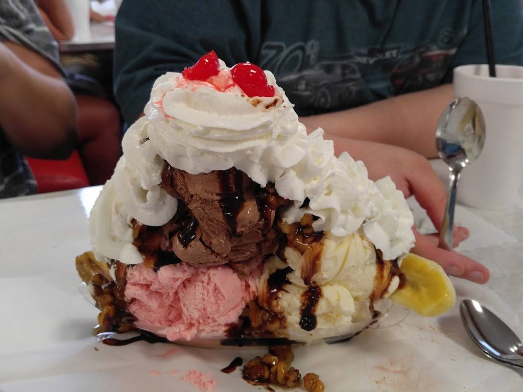 Barbecue Center of Lexington | restaurant | 900 N Main St, Lexington, NC 27292, USA | 3362484633 OR +1 336-248-4633