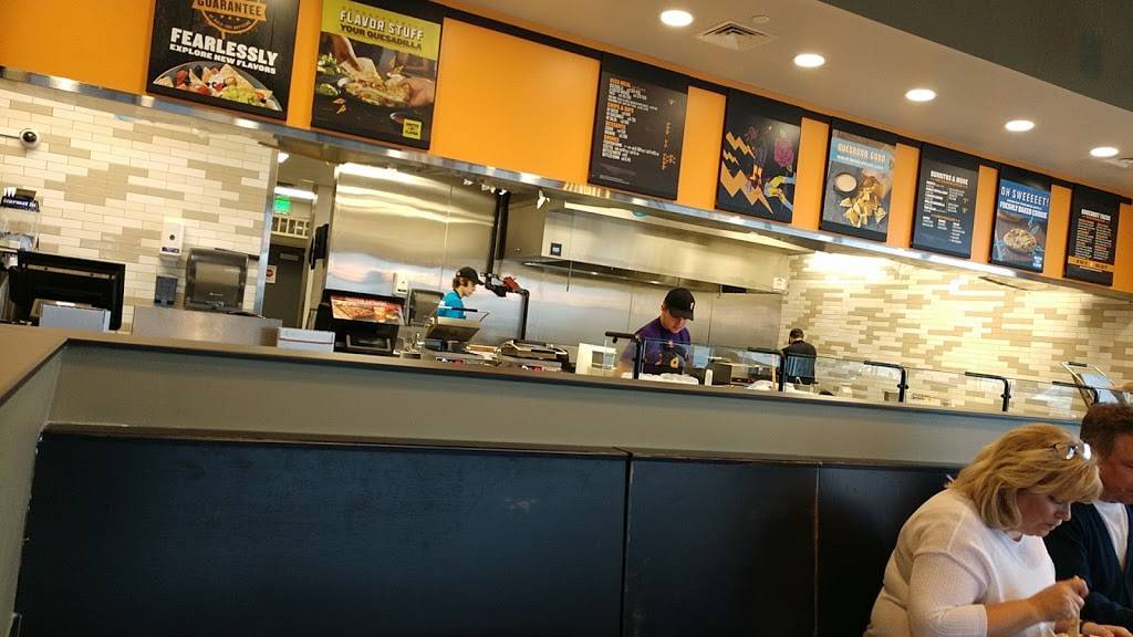 QDOBA Mexican Eats | restaurant | 56653 Van Dyke Ave, Shelby Charter Twp, MI 48316, USA | 5867813403 OR +1 586-781-3403