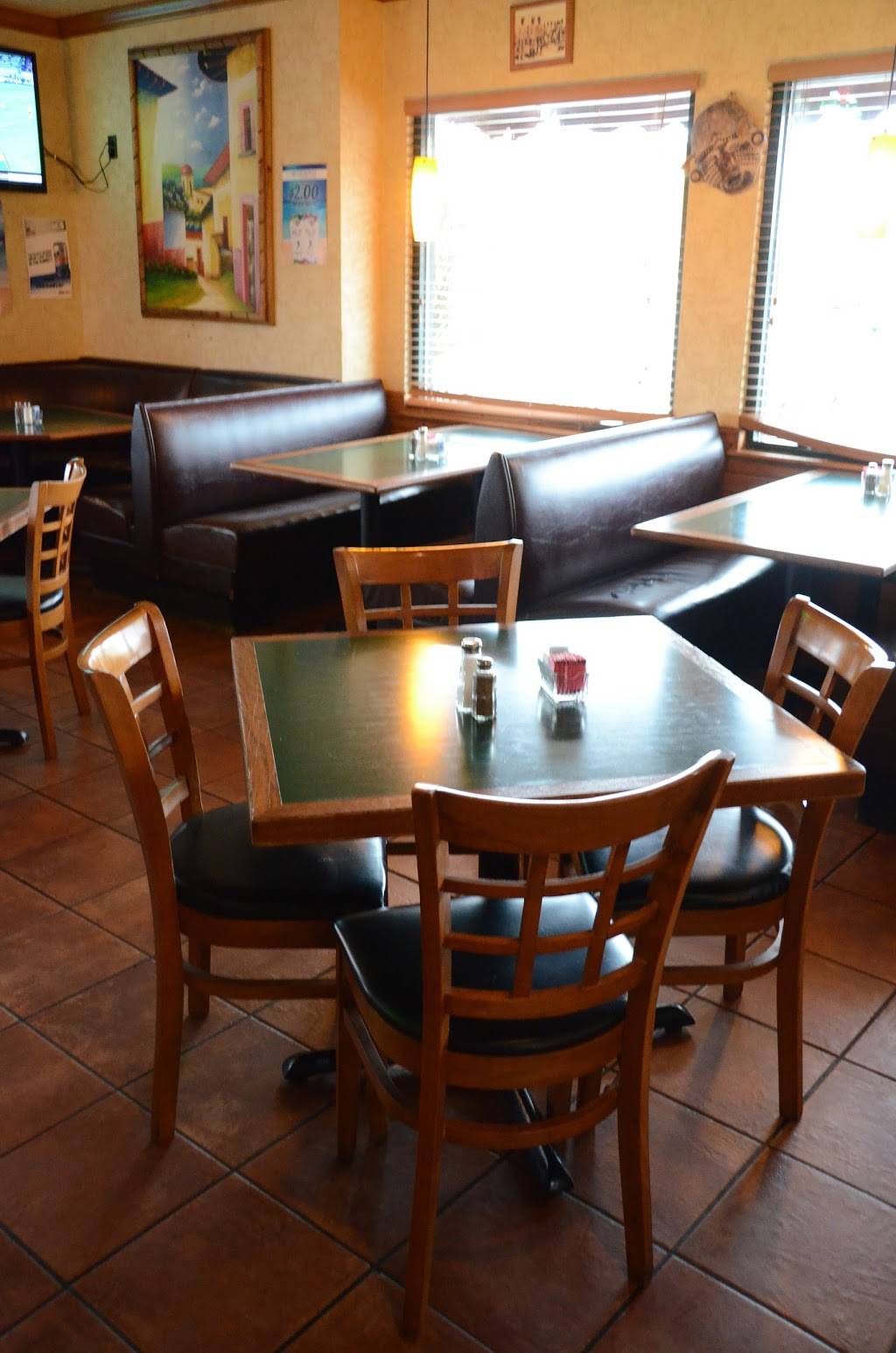 Jalapenos | restaurant | 4387 Venture Dr, Peru, IL 61354, USA | 8152201638 OR +1 815-220-1638