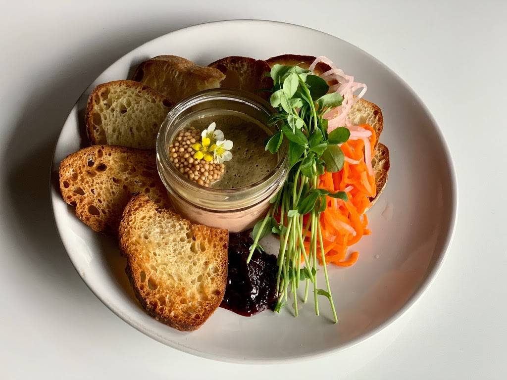 Machina Arts: Kitchen & ArtBar | restaurant | 9 Court St, Keene, NH 03431, USA | 6039030011 OR +1 603-903-0011