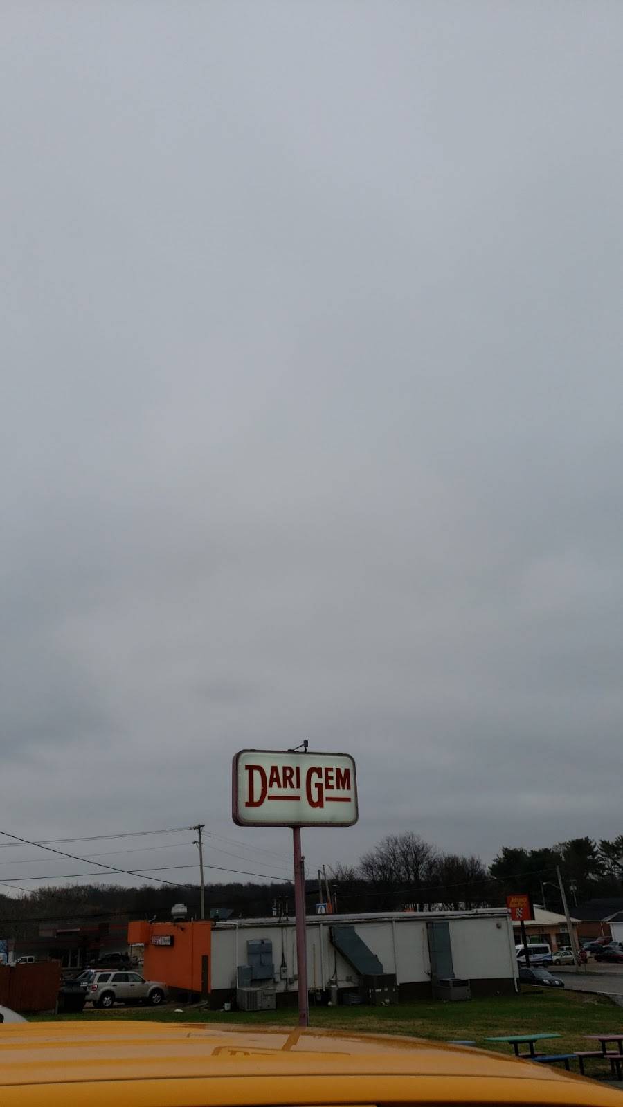 Dari Gem Janas | restaurant | 107 1st Ave, Mt Pleasant, TN 38474, USA | 9313797904 OR +1 931-379-7904