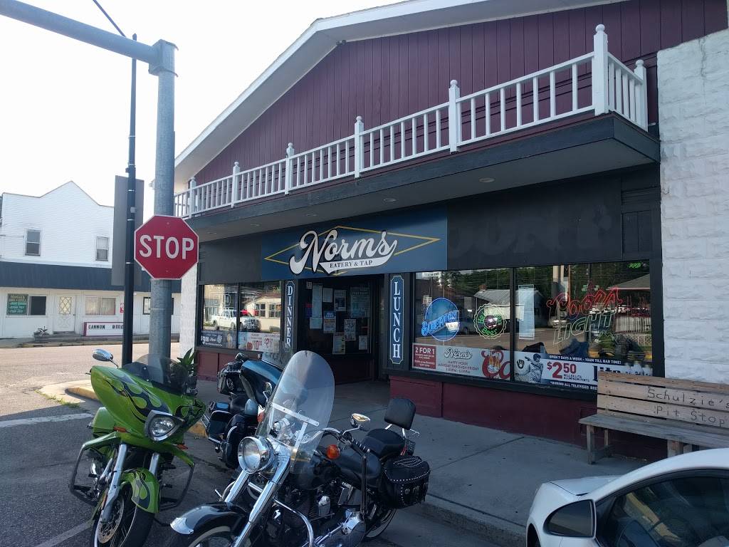 Norms Bar&Grill | restaurant | 106 N Wisconsin St, Lyndon Station, WI 53944, USA | 6086662772 OR +1 608-666-2772