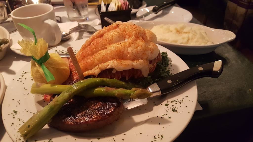 Timber Lodge | restaurant | 2809 Pearl Rd, Medina, OH 44256, USA | 3307256288 OR +1 330-725-6288