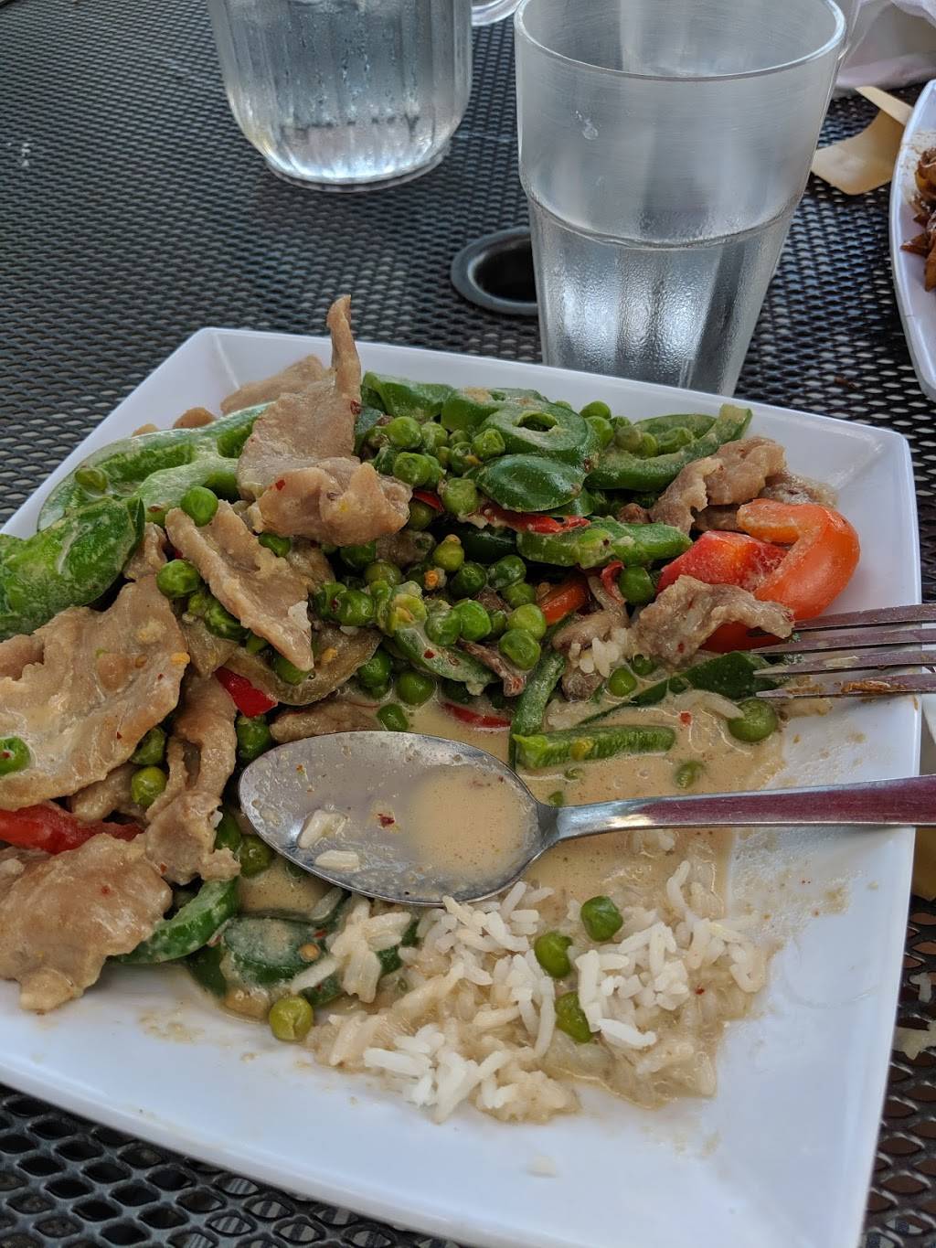 SHINthai | restaurant | 736 S Washington Ave, Royal Oak, MI 48067, USA | 2482681800 OR +1 248-268-1800