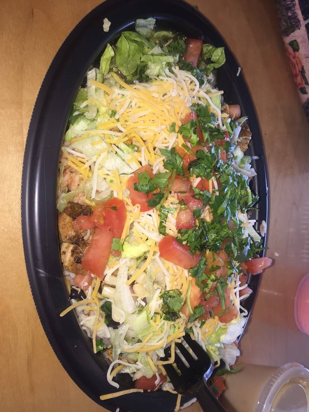 Salsaritas Fresh Mexican Grill | restaurant | 120 Summit Park Dr #600, Salisbury, NC 28146, USA | 7048703037 OR +1 704-870-3037