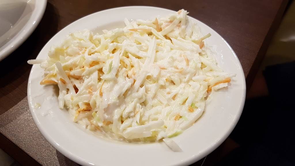 Rôtisserie St-Hubert | restaurant | 2330 Chemin des Patriotes, Richelieu, QC J3L 6M7, Canada | 5143855555 OR +1 514-385-5555