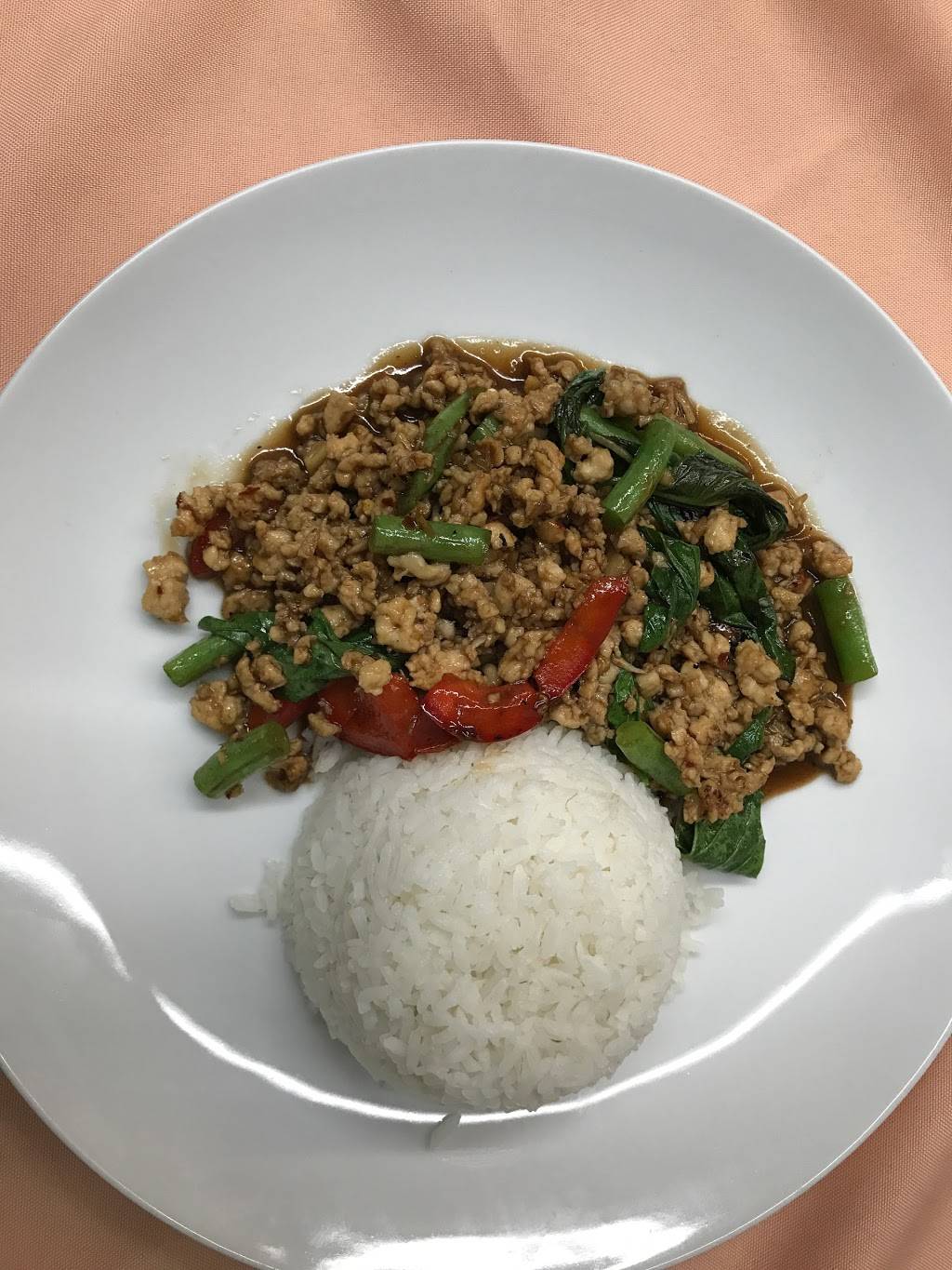 Subdragon 111 Thai Restaurant | restaurant | 74 W Lake St, Addison, IL 60101, USA | 3312252632 OR +1 331-225-2632