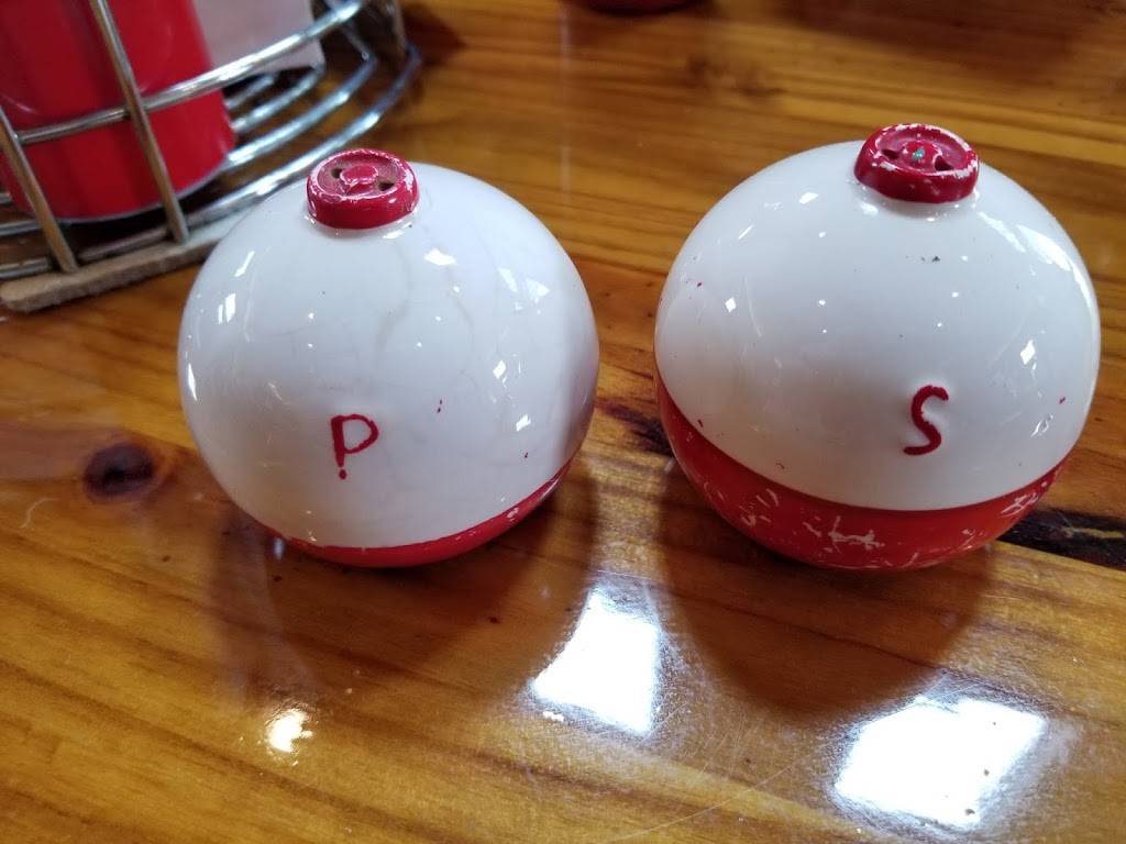 Pokanokas Cafe | restaurant | 4100 Bluebird Lane, Shabbona, IL 60550, USA | 8158242481 OR +1 815-824-2481