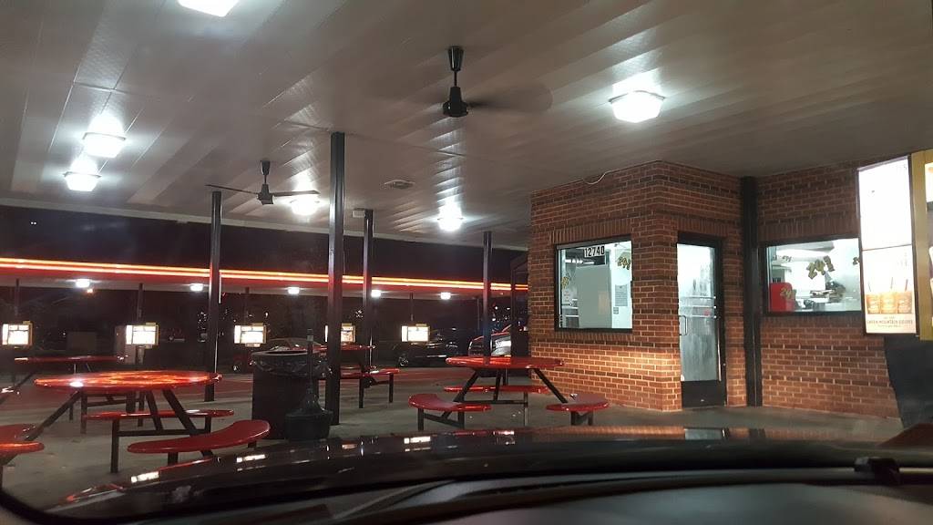 Sonic Drive-In | restaurant | 12740 Jefferson Ave, Newport News, VA 23602, USA | 7579888603 OR +1 757-988-8603