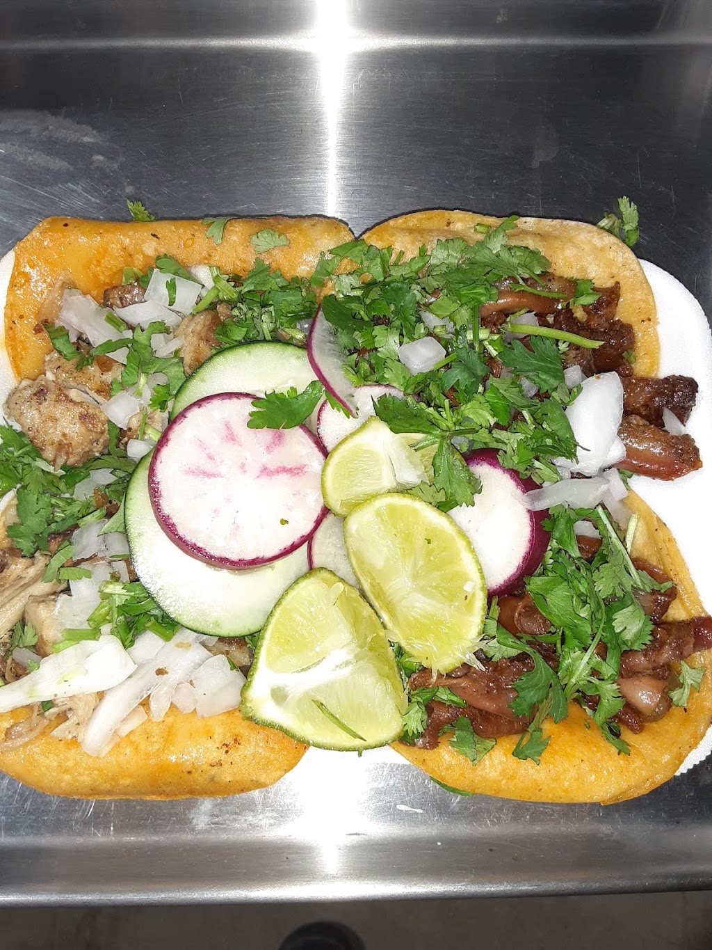 Los Pachecos Tacos | restaurant | Sharon Blvd, Madera, CA 93638, USA | 5594799773 OR +1 559-479-9773