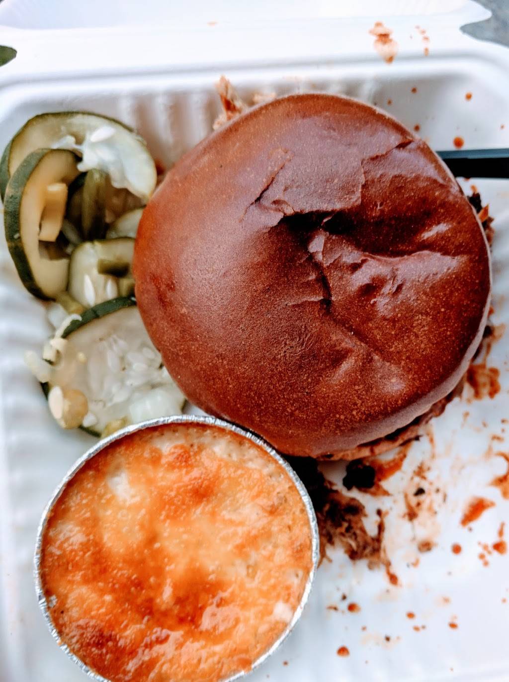 Blackwood BBQ | restaurant | 307 W Lake St, Chicago, IL 60606, USA | 3126219663 OR +1 312-621-9663