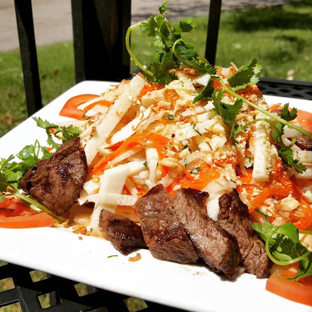 Youngs Café Vietnamese Cuisine | restaurant | 3307 S College Ave, Fort Collins, CO 80525, USA | 9702238000 OR +1 970-223-8000