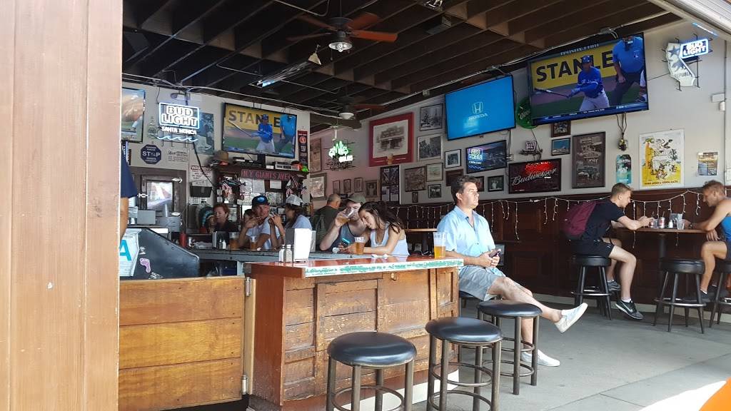 Big Deans Ocean Front Cafe | restaurant | 3119, 1615 Ocean Front Walk, Santa Monica, CA 90401, USA | 3103932666 OR +1 310-393-2666