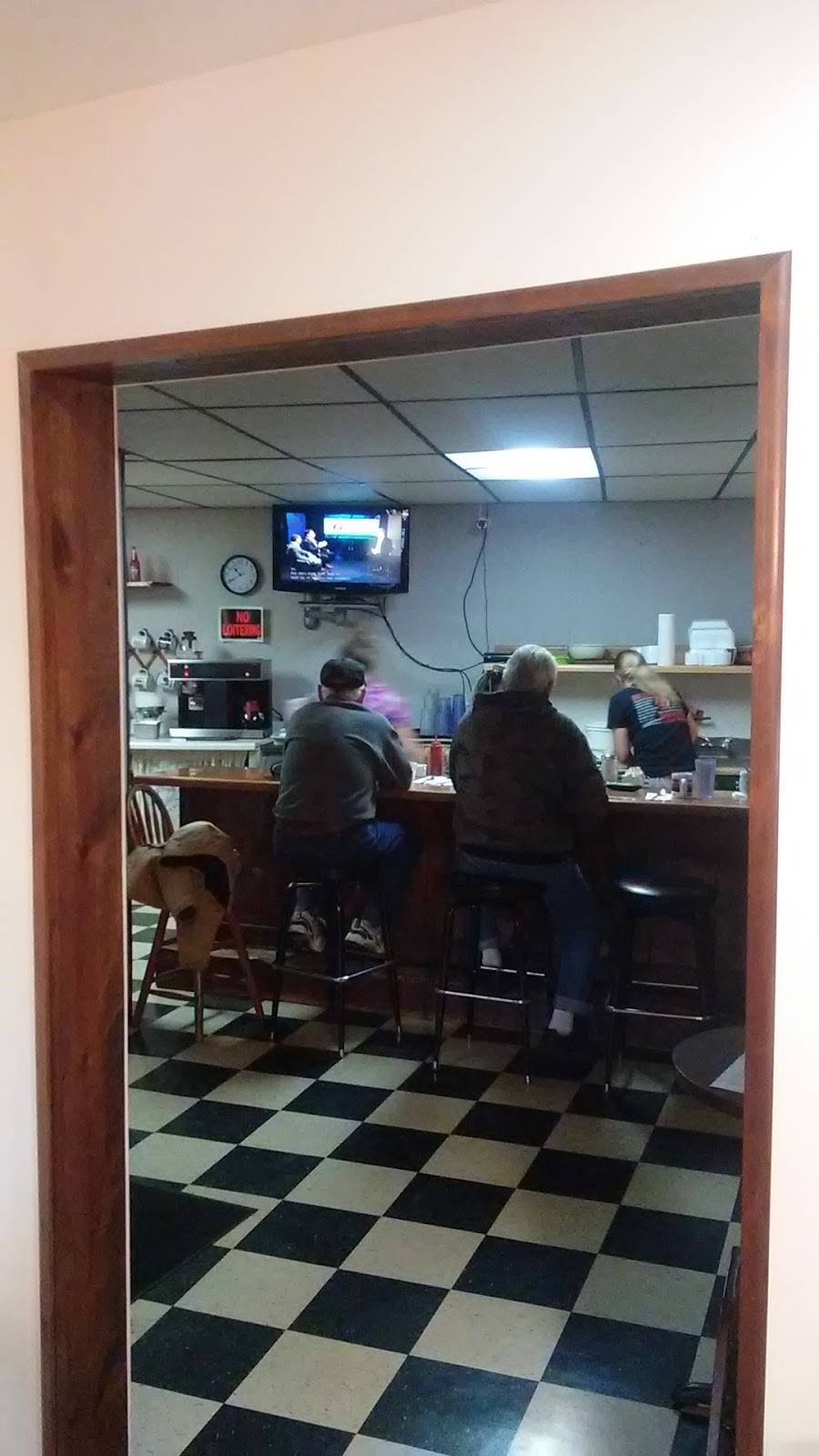 Da Lees Cozy Corner | restaurant | 720 E Main St, Streator, IL 61364, USA | 8156729299 OR +1 815-672-9299