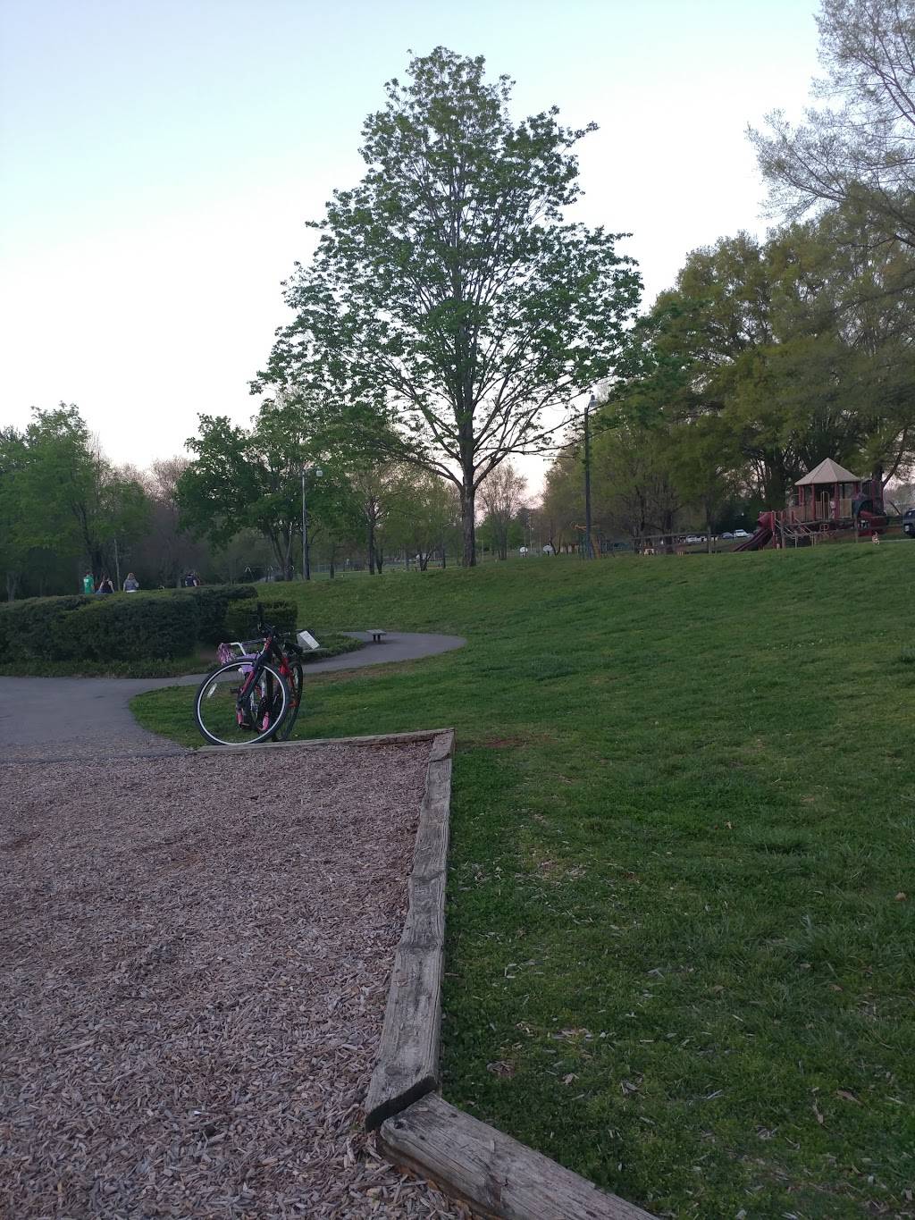 Sandy Springs Park | meal takeaway | 702 Best St, Maryville, TN 37803, USA | 8659839244 OR +1 865-983-9244