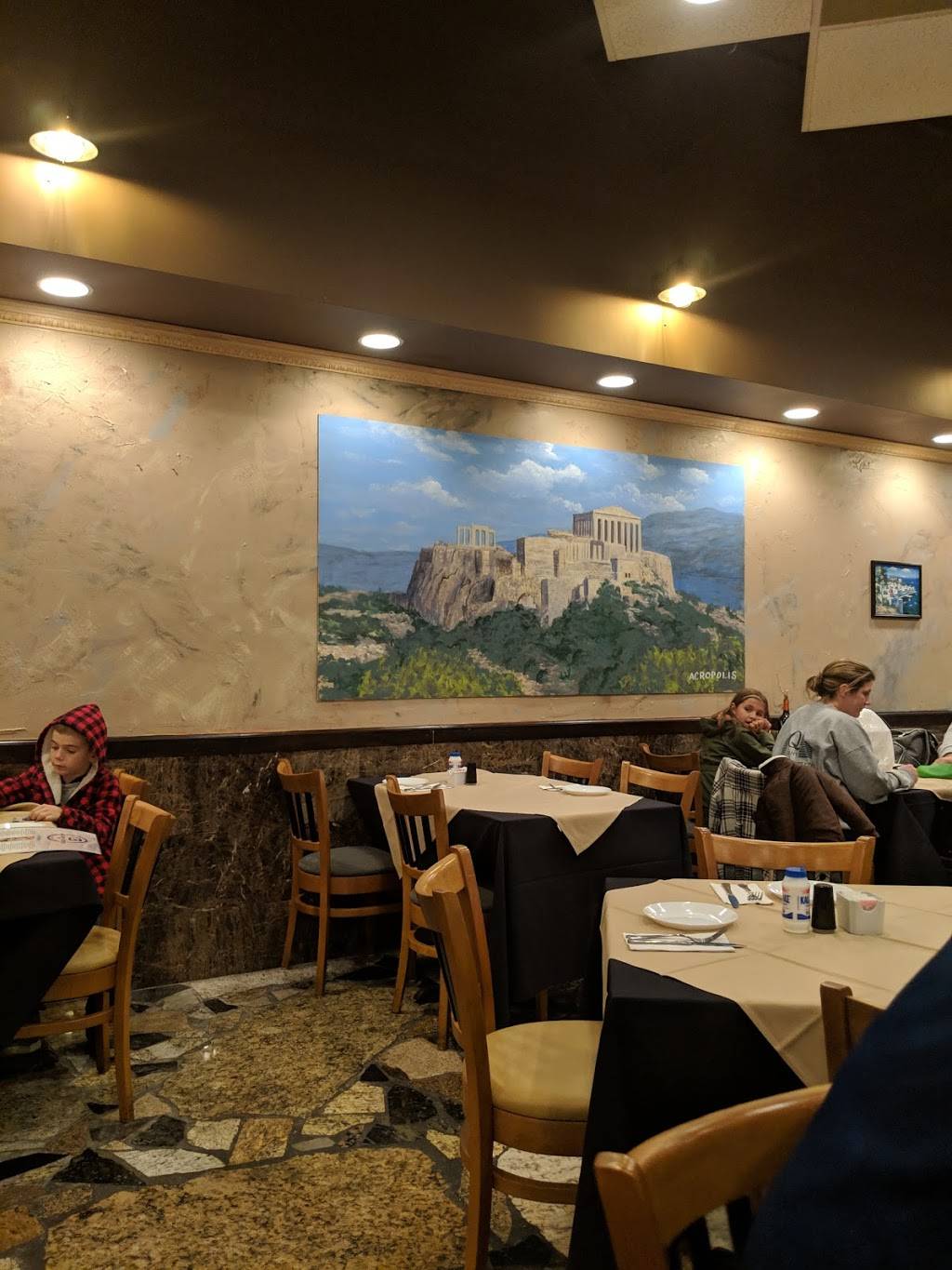 Greek Brothers Taverna | restaurant | 50 Glocker Way, Pottstown, PA 19465, USA | 6103238400 OR +1 610-323-8400