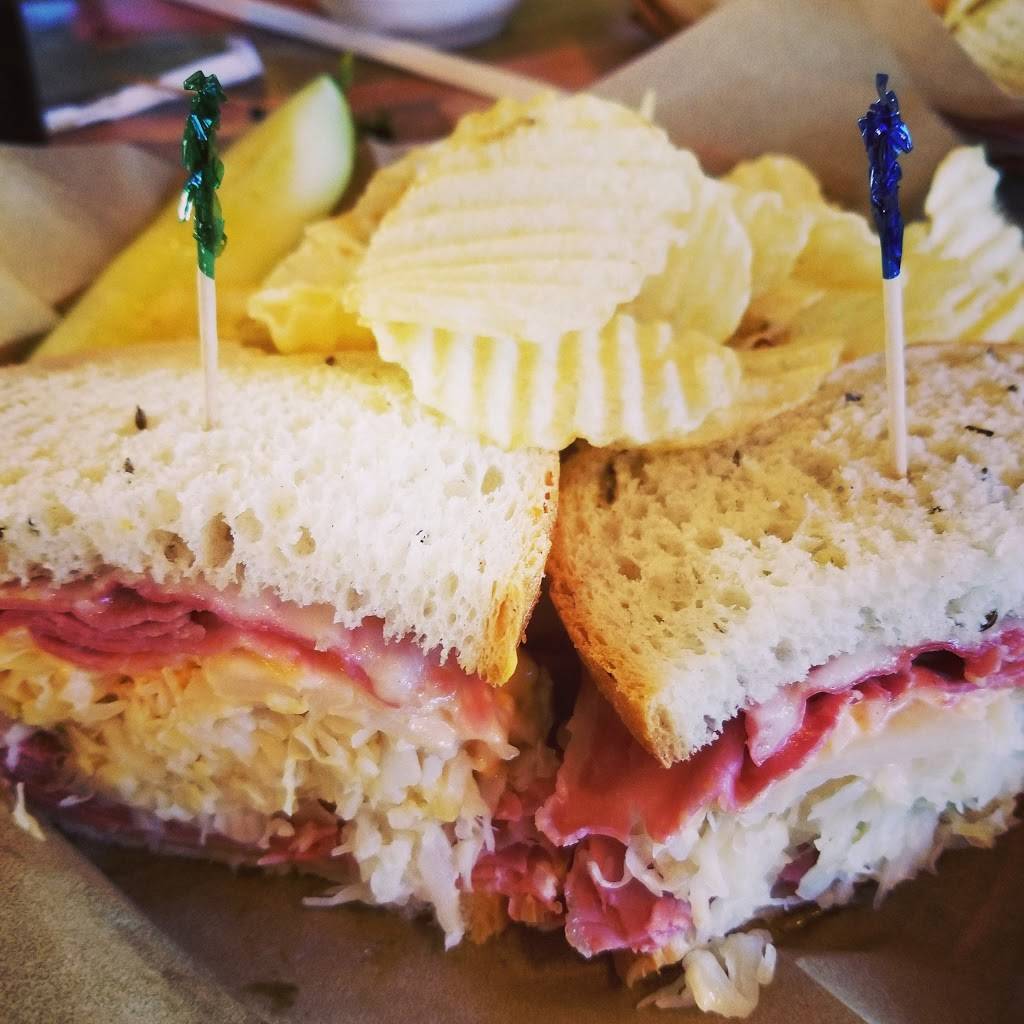 European Street Cafe | cafe | 992 Beach Blvd, Jacksonville Beach, FL 32250, USA | 9042493001 OR +1 904-249-3001