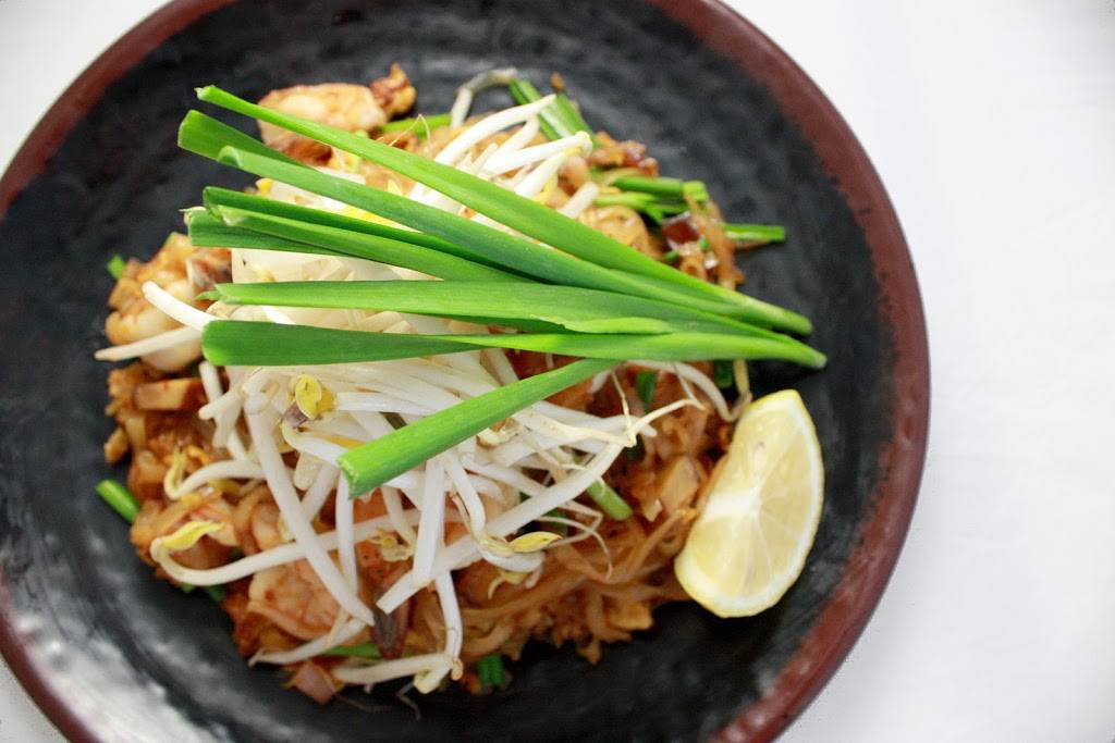 Thai Me Upp | restaurant | 818 N Pacific Ave D, Glendale, CA 91203, USA | 8186961277 OR +1 818-696-1277