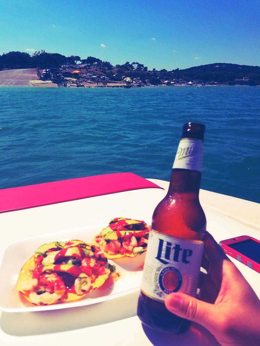 Red Cove Cafe & Marina | restaurant | 255 Co Rd 2611, Mico, TX 78056, USA | 8307512902 OR +1 830-751-2902