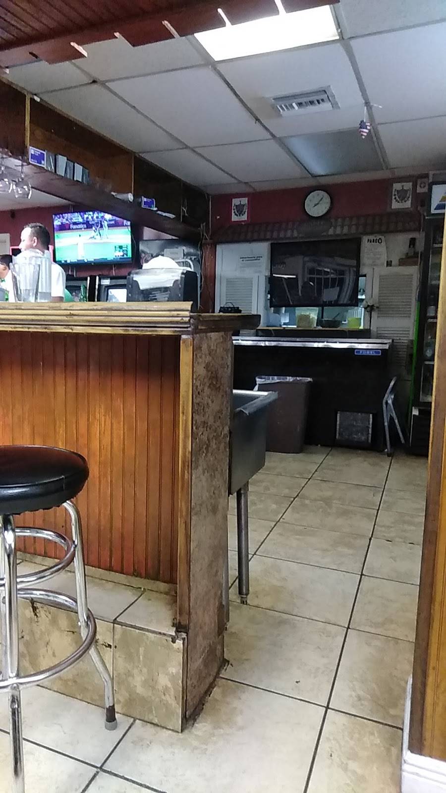 El Crucero Restaurant | restaurant | 7050 SW 8th St, Miami, FL 33144, USA | 3052621966 OR +1 305-262-1966