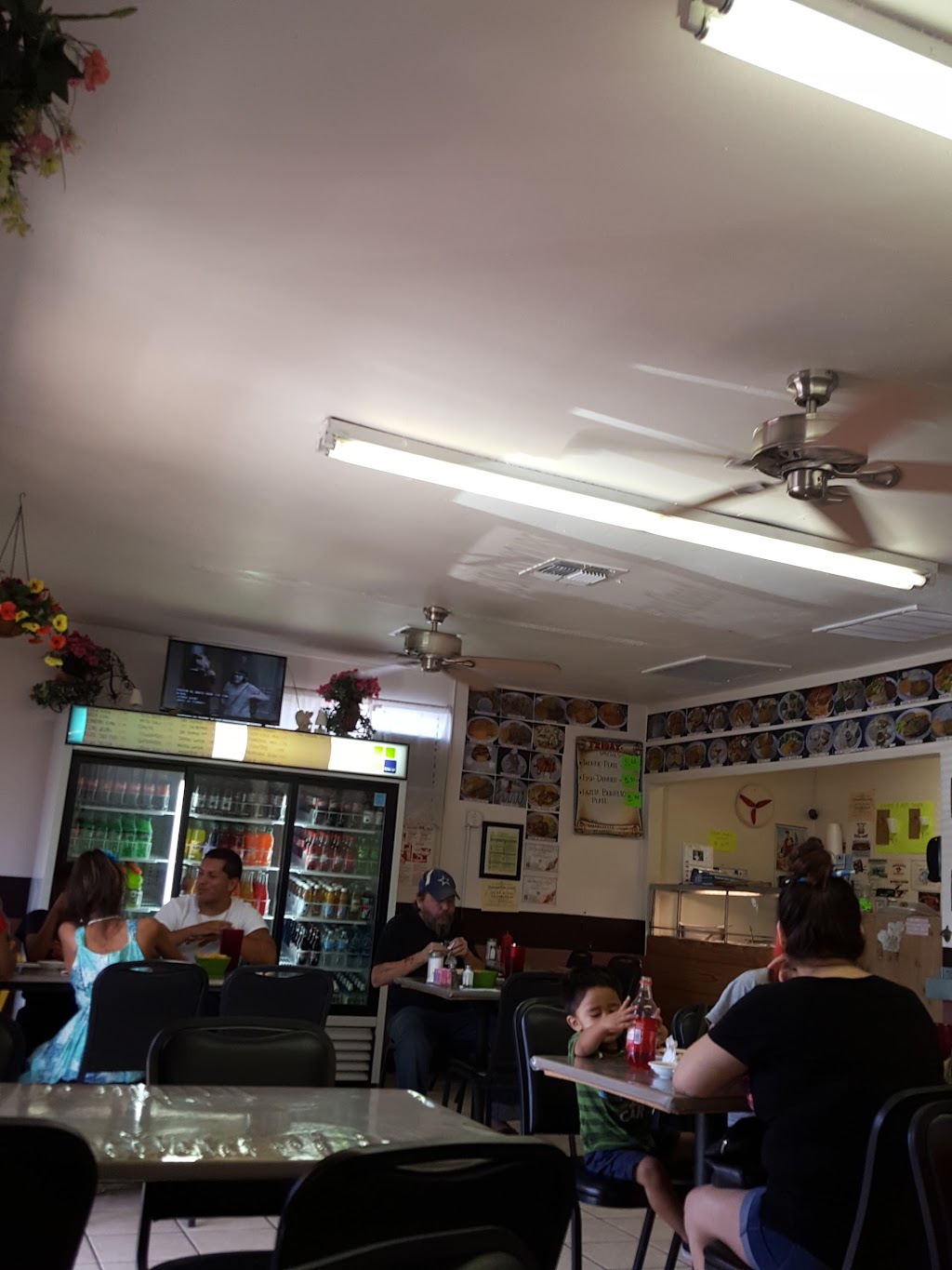 Little Angels Restaurant | restaurant | 602 Pulliam St, San Angelo, TX 76903, USA | 3256172148 OR +1 325-617-2148