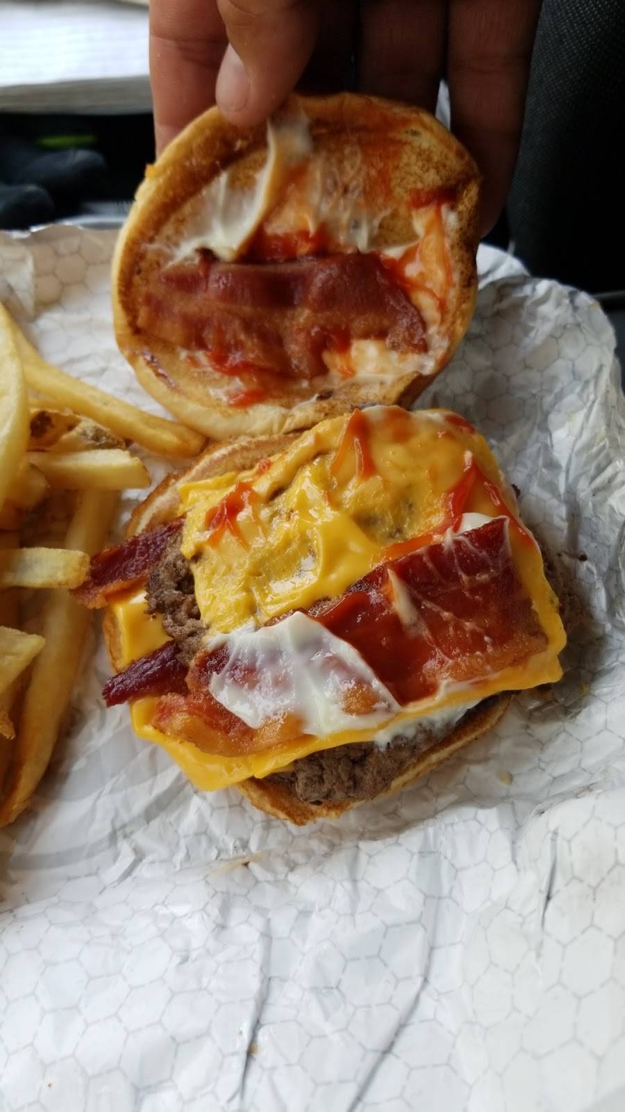 Wendys | restaurant | 601 Hillsboro Rd, Franklin, TN 37064, USA | 6157940447 OR +1 615-794-0447