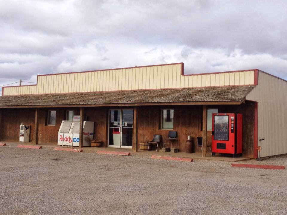 B & R Lunch Stop | restaurant | OK-58, Byron, OK 73722, USA | 5804742600 OR +1 580-474-2600