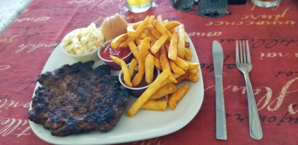 Simply Suzannes Cafe | restaurant | 525 Airport Rd, Martinsville, VA 24112, USA | 2769571142 OR +1 276-957-1142