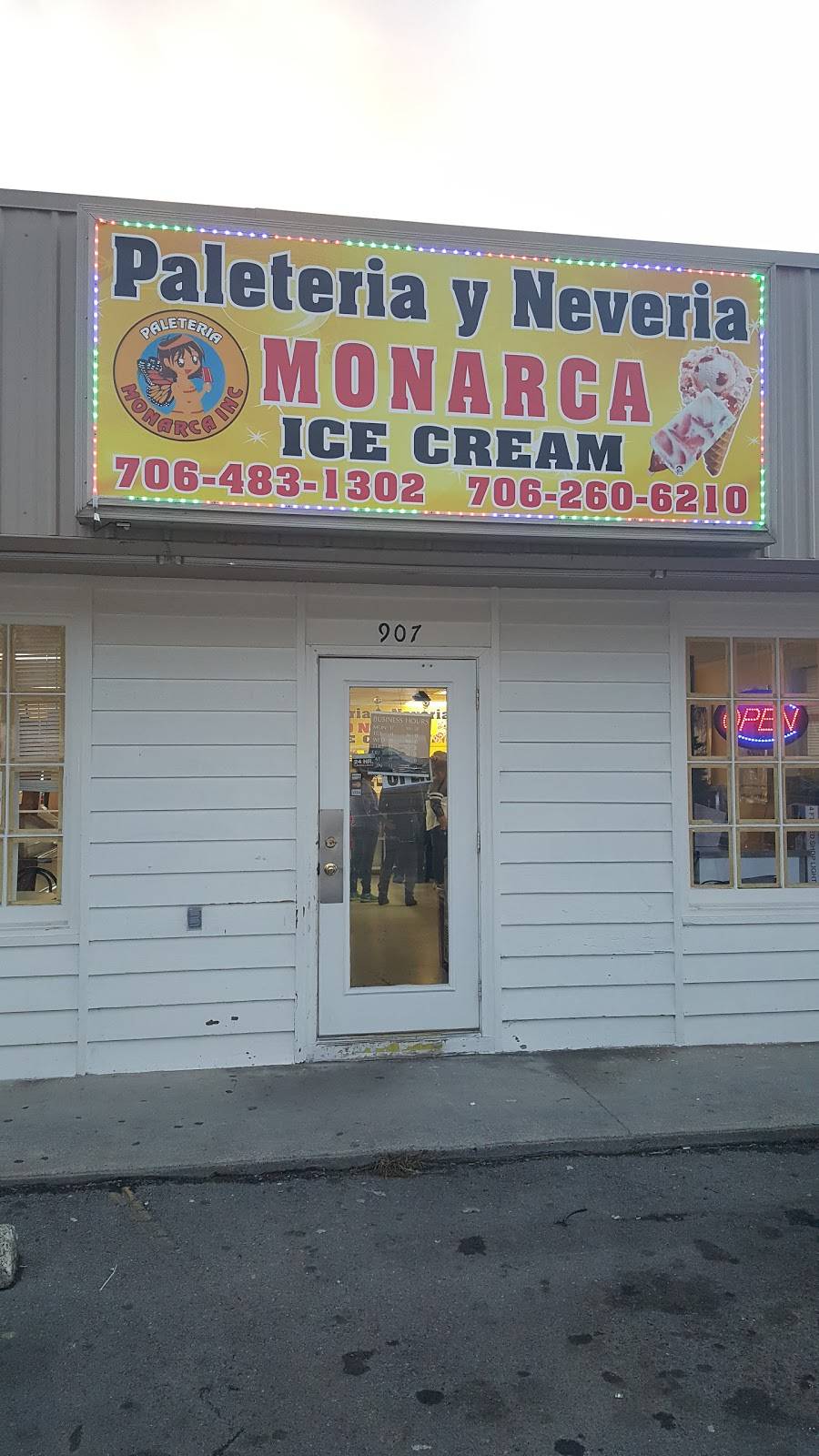 Paleteria Monarca | restaurant | 901 N Glenwood Ave, Dalton, GA 30721, USA | 7065298957 OR +1 706-529-8957