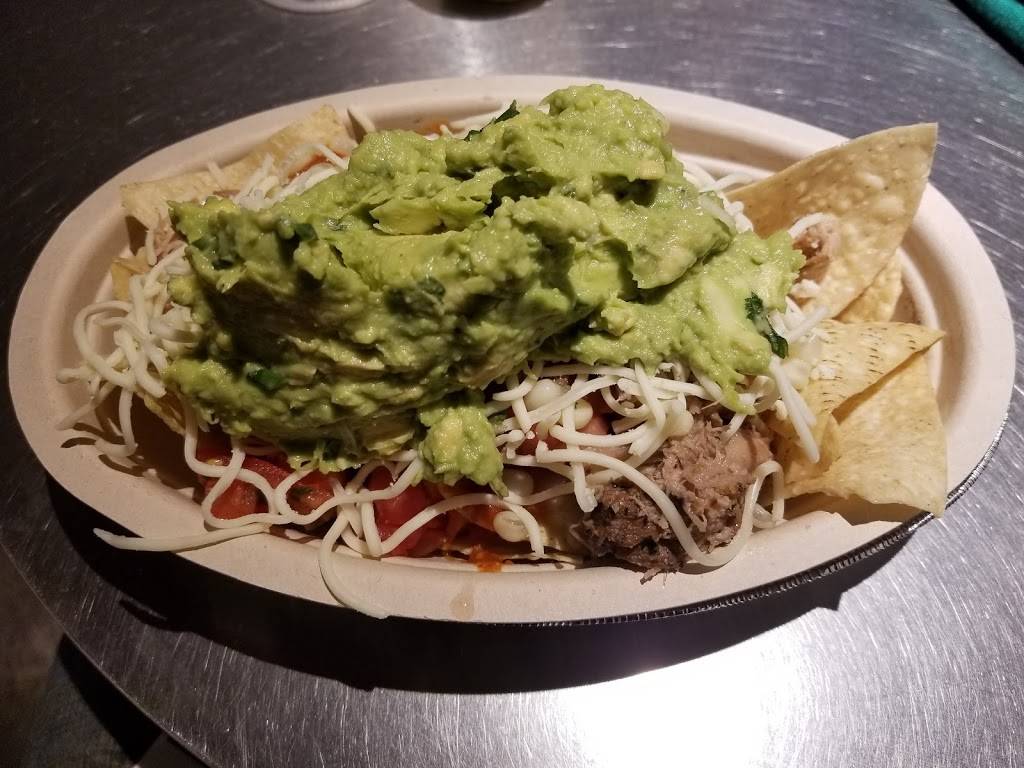 Chipotle Mexican Grill | restaurant | 13315 60th St N, Oak Park Heights, MN 55082, USA | 6514393390 OR +1 651-439-3390