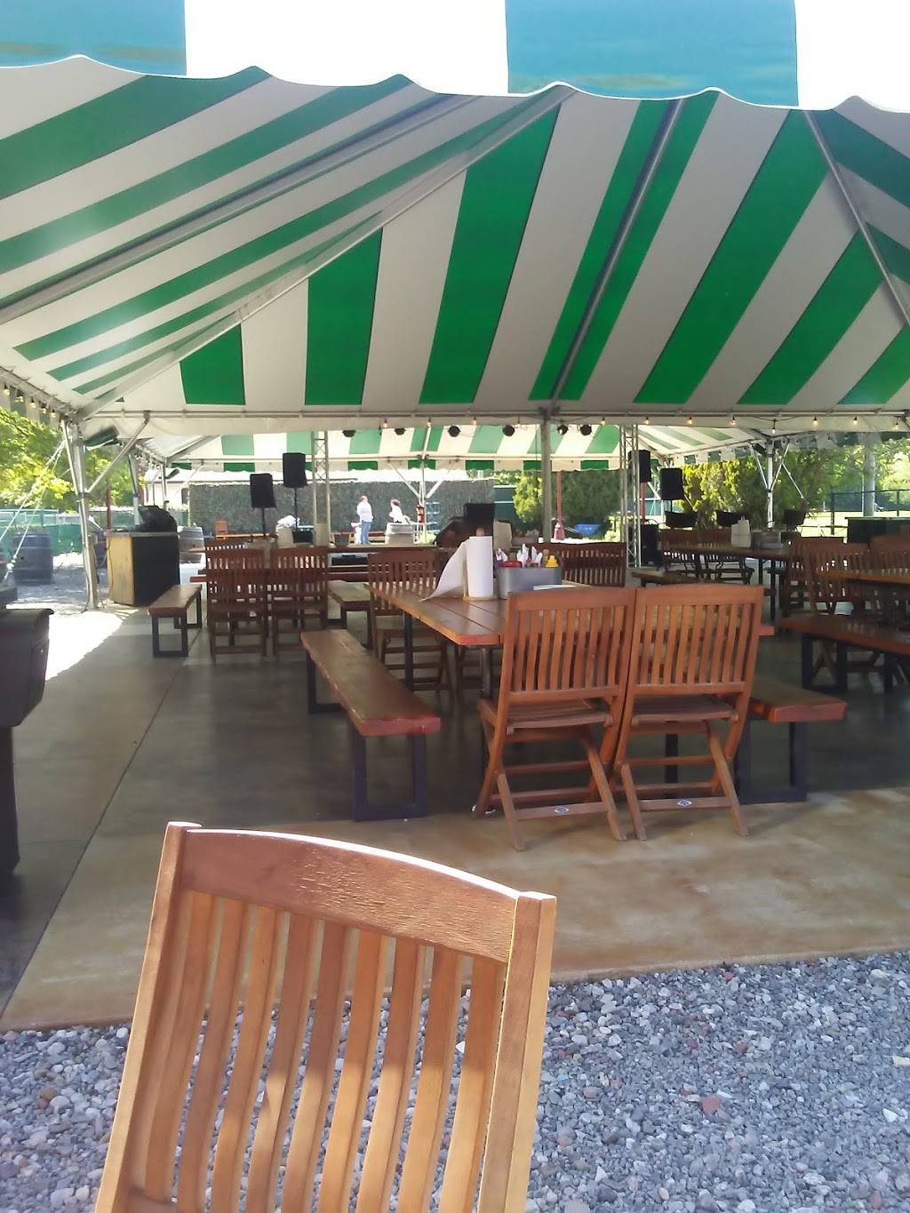 The Yankee | restaurant | 387 U.S. 9, Fishkill, NY 12524, USA | 8452027384 OR +1 845-202-7384