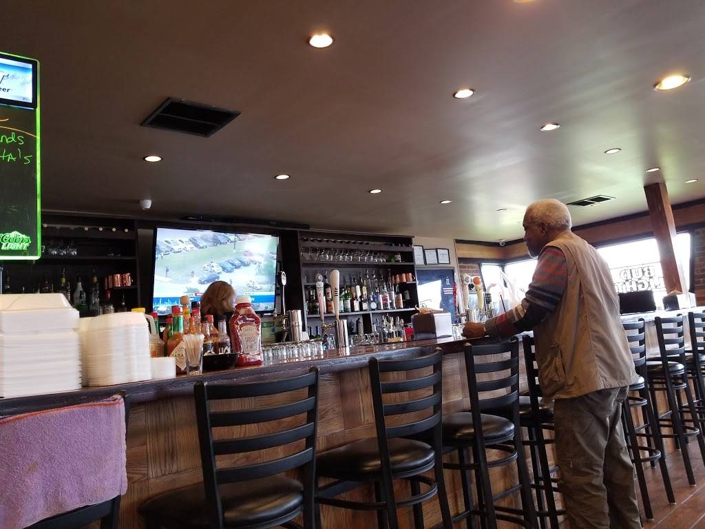 Big Eds BBQ & Bar | restaurant | 4030 Northpoint Blvd, Waukegan, IL 60085, USA | 8474735333 OR +1 847-473-5333