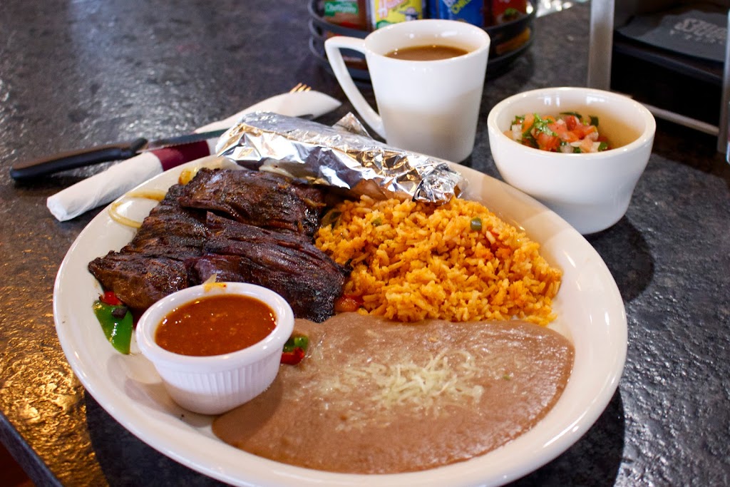 El Maviri Seafood Bar & Grill | restaurant | 2055 E Santa Fe St, Olathe, KS 66062, USA | 9138398721 OR +1 913-839-8721