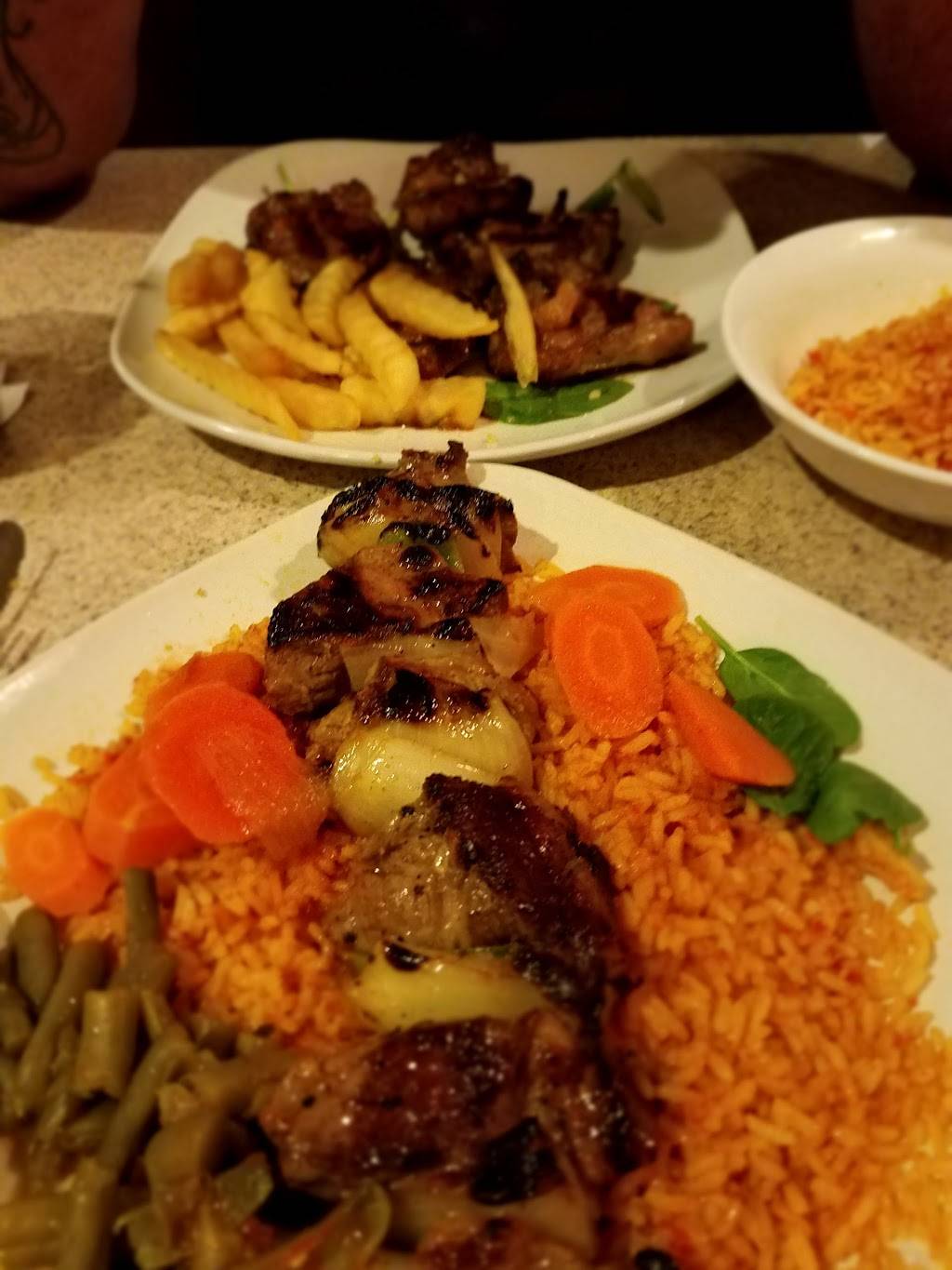 Steves House Restaurant | restaurant | 1265 Elm St, Manchester, NH 03101, USA | 6036695559 OR +1 603-669-5559