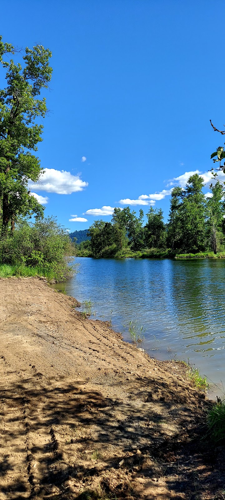 Hidden Gem Resort and Arcade | meal takeaway | 83996 State Hwy 3, St Maries, ID 83861, USA | 2087837306 OR +1 208-783-7306