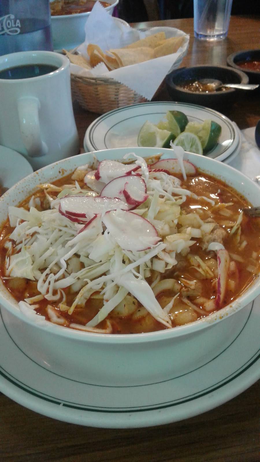 Guadalajara Restaurant | restaurant | 901 S 10th St, Milwaukee, WI 53204, USA | 4146472266 OR +1 414-647-2266