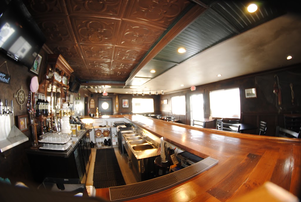 Port OPints Brewing Co. | restaurant | 1215 Northcrest Dr, Crescent City, CA 95531, USA | 7074601154 OR +1 707-460-1154