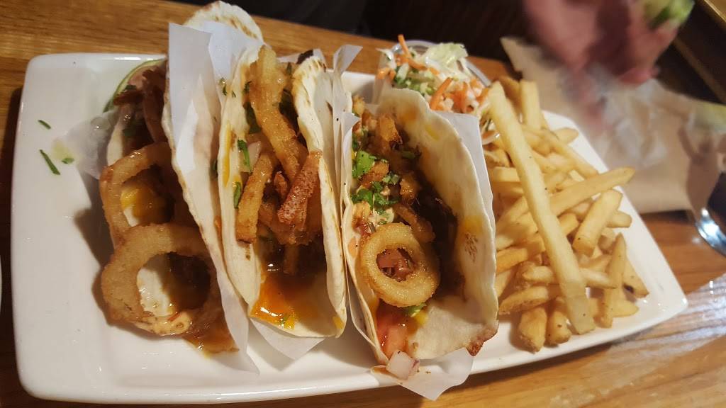 Buffalo Wild Wings | restaurant | 24542 Hesperian Blvd, Hayward, CA 94545, USA | 5107826733 OR +1 510-782-6733