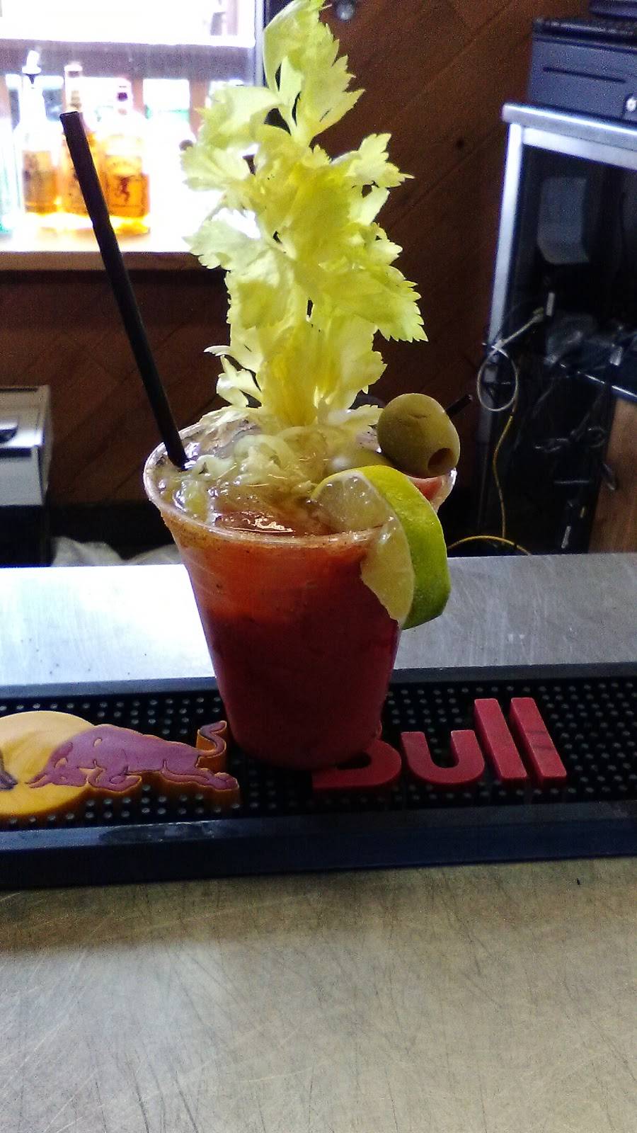 Skyline Taphouse | restaurant | 880 Summit Blvd #2100, Big Bear Lake, CA 92315, USA | 9098665766 OR +1 909-866-5766