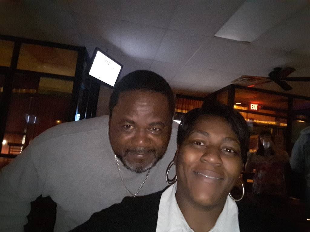 Towne Point Pub & Restaurant | restaurant | 3558 Towne Point Rd, Portsmouth, VA 23703, USA | 7576730195 OR +1 757-673-0195