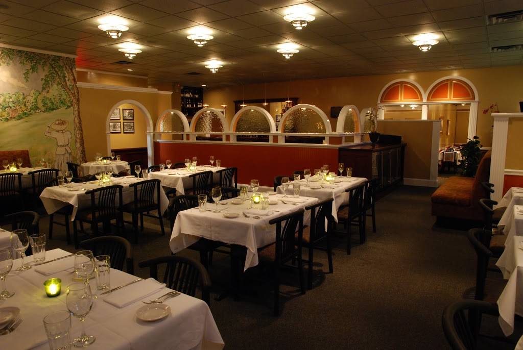 Bloomsbury Bistro | restaurant | 509 W Whitaker Mill Rd, Raleigh, NC 27608, USA | 9198349011 OR +1 919-834-9011