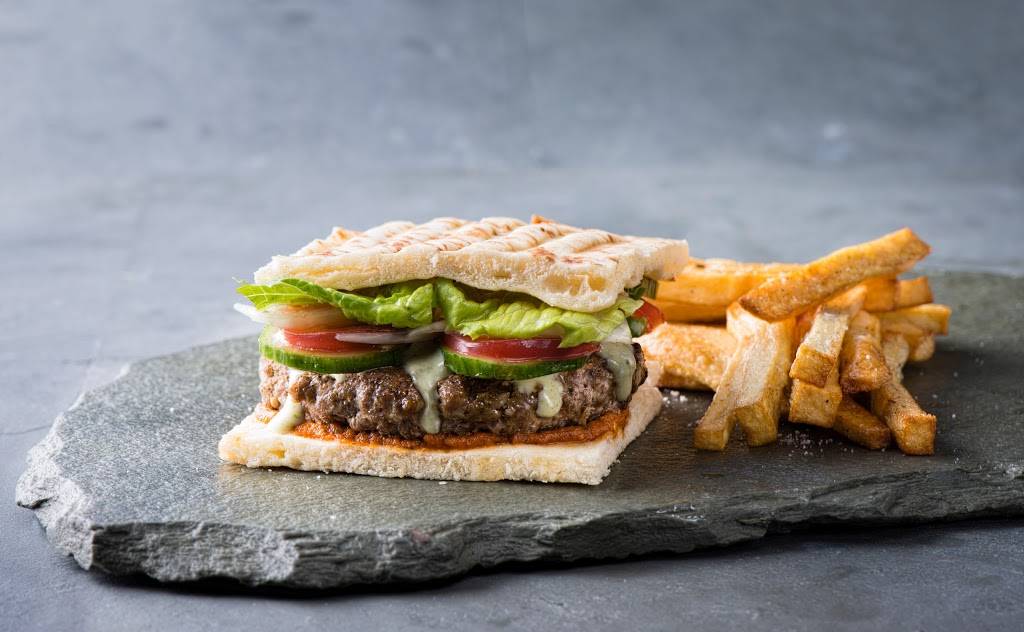 Twisted Indian Wraps | restaurant | 353 Duckworth St, Barrie, ON L4M 5C2, Canada | 7057349894 OR +1 705-734-9894