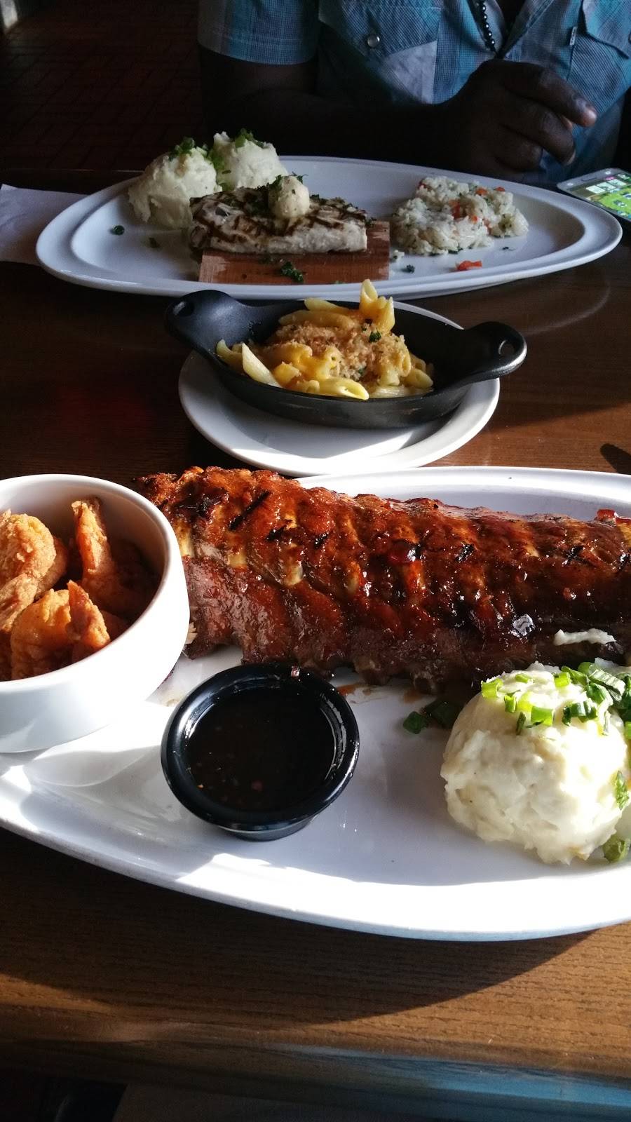 TGI Fridays | restaurant | 2801 E Central Texas Expy, Killeen, TX 76543, USA | 2549532117 OR +1 254-953-2117