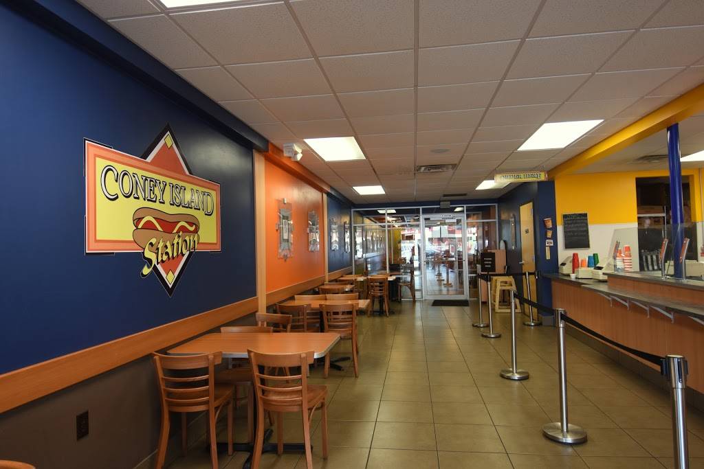 Coney Island Hotdog Station | restaurant | 2428 State Rd, La Crosse, WI 54601, USA | 6087892428 OR +1 608-789-2428