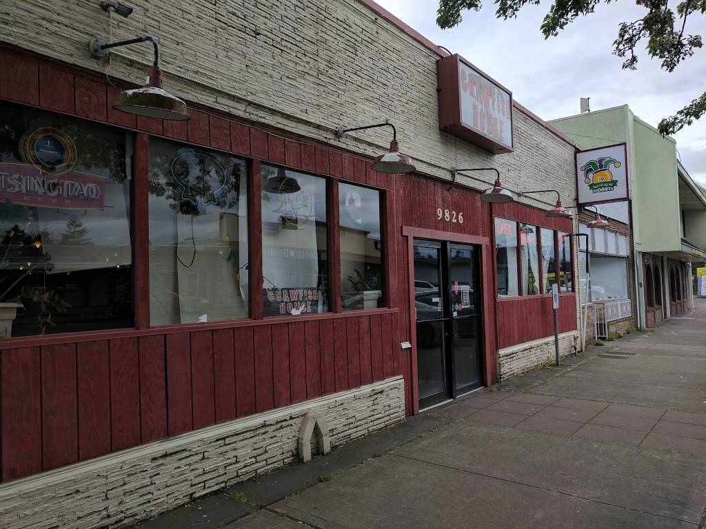 Crawfish House | restaurant | 9826 16th Ave SW, Seattle, WA 98106, USA | 2065881613 OR +1 206-588-1613