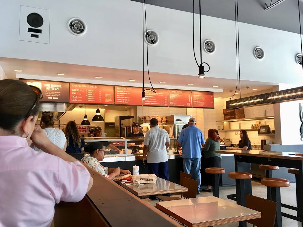 Chipotle Mexican Grill | restaurant | 5796 S University Dr Ste 103, Davie, FL 33328, USA | 9546890559 OR +1 954-689-0559