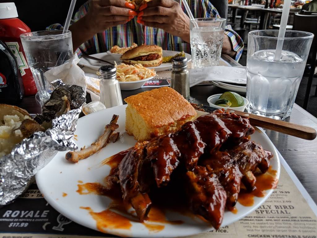 Dallas BBQ | restaurant | 2146 Nostrand Ave, Brooklyn, NY 11210, USA | 7189423000 OR +1 718-942-3000