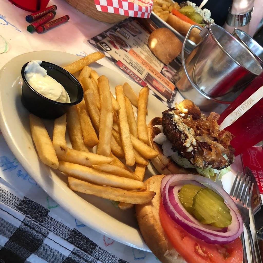 Dunkin | cafe | 171 San Marco Ave, St. Augustine, FL 32084, USA | 9048261358 OR +1 904-826-1358