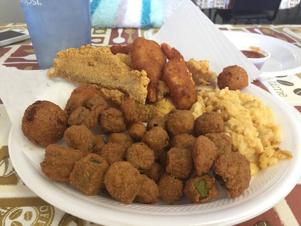 SOUTHERN PRIDE TAKE OUT & CATERING | meal takeaway | 3037 Jet Wing Dr, Colorado Springs, CO 80916, USA | 7193911890 OR +1 719-391-1890