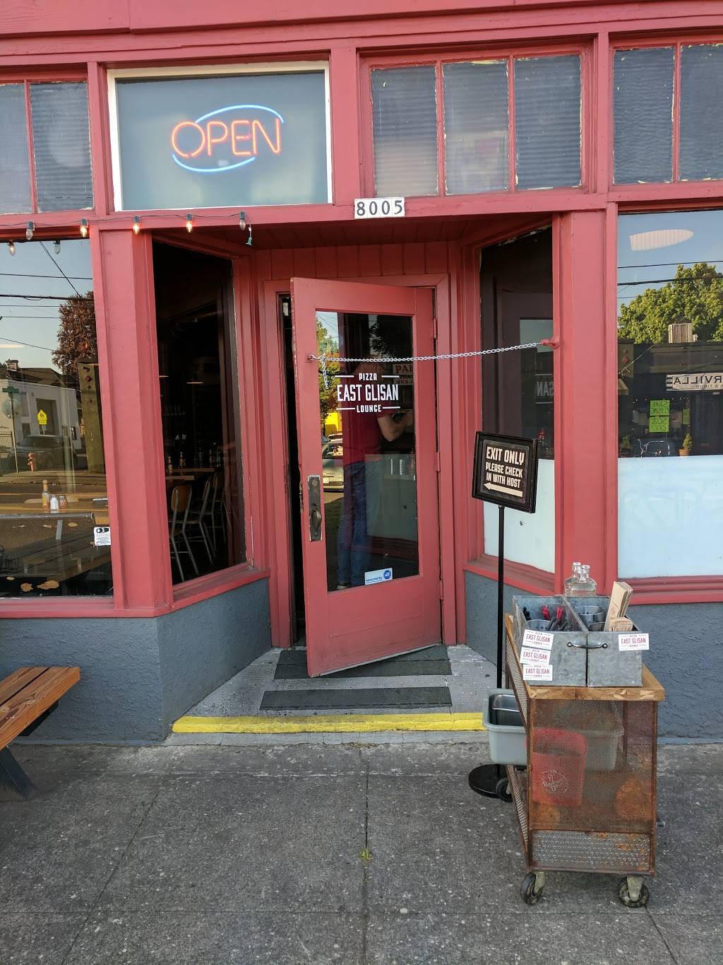 East Glisan Pizza Lounge | restaurant | 8001 NE Glisan St, Portland, OR 97213, USA | 9712794273 OR +1 971-279-4273